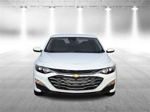 Used 2023 Chevrolet Malibu LT image 3