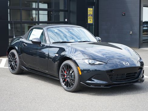New 2026 MAZDA MX-5 Miata Club w/ Brembo/BBS Recaro Package RWD image 1