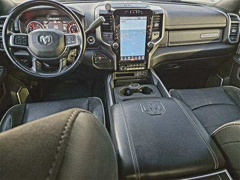 Used 2022 RAM 3500 Laramie image 12