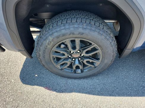 New 2026 GMC Sierra 1500 Elevation image 6