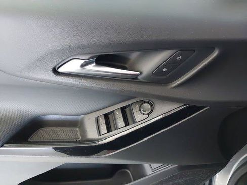 New 2026 Chevrolet Equinox LT w/ Convenience Package II FWD image 25