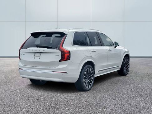 New 2026 Volvo XC90 T8 Ultra w/ Protection Package Premier AWD/4WD image 4