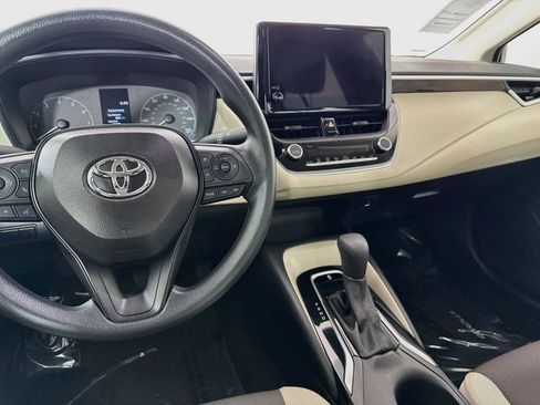 Certified 2025 Toyota Corolla LE FWD image 28
