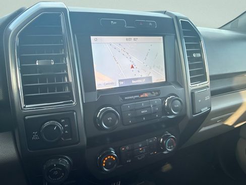 Used 2019 Ford F150 XLT w/ Equipment Group 302A Luxury AWD/4WD image 26