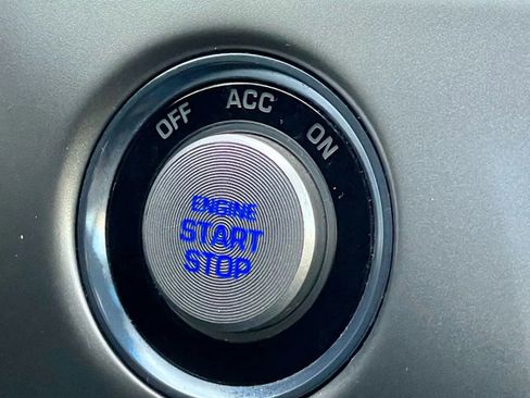 Used 2017 Hyundai Sonata Limited image 22