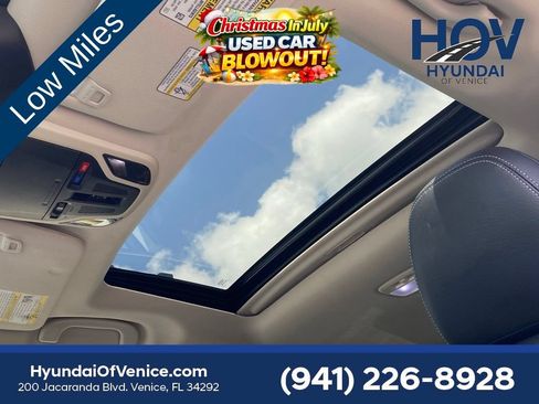 Used 2023 Subaru Outback Premium AWD/4WD image 12