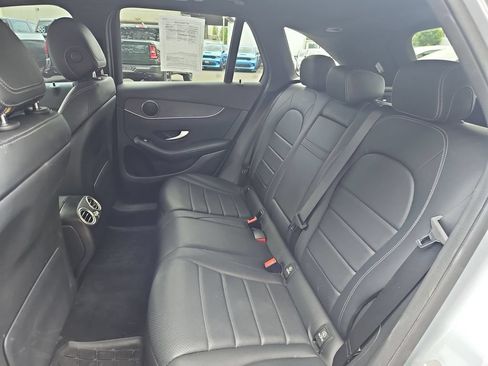 Used 2021 Mercedes-Benz GLC 300 4MATIC image 14
