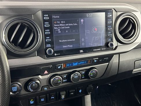 Used 2022 Toyota Tacoma TRD Pro AWD/4WD image 23
