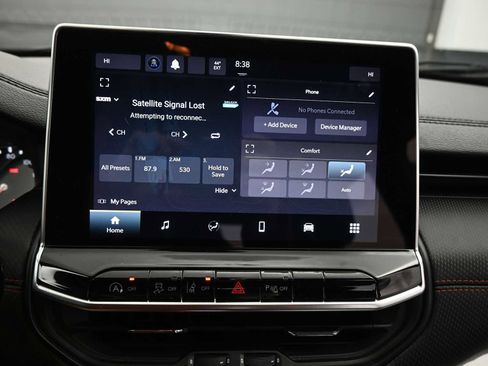 Used 2023 Jeep Compass Trailhawk image 14