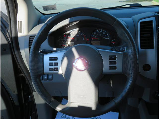 Used 2021 Nissan Frontier SV AWD/4WD image 9