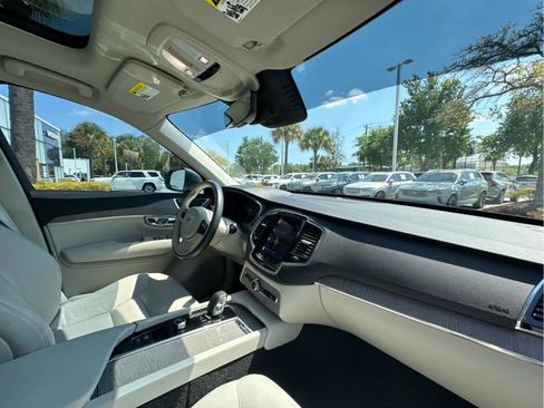 Used 2023 Volvo XC90 B5 Plus w/ Protection Package Premier image 26