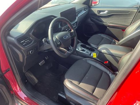 Used 2024 Ford Escape ST-Line w/ Tech Pack #1 FWD image 8