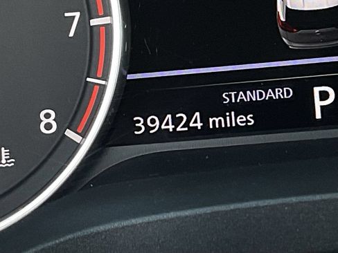 Used 2025 Nissan Rogue SV FWD image 36