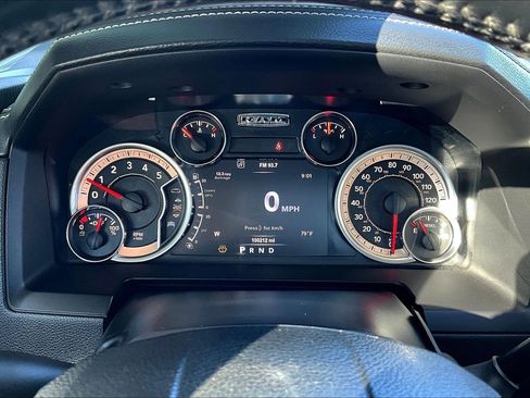 Used 2018 RAM 2500 Laramie w/ Convenience Group image 20