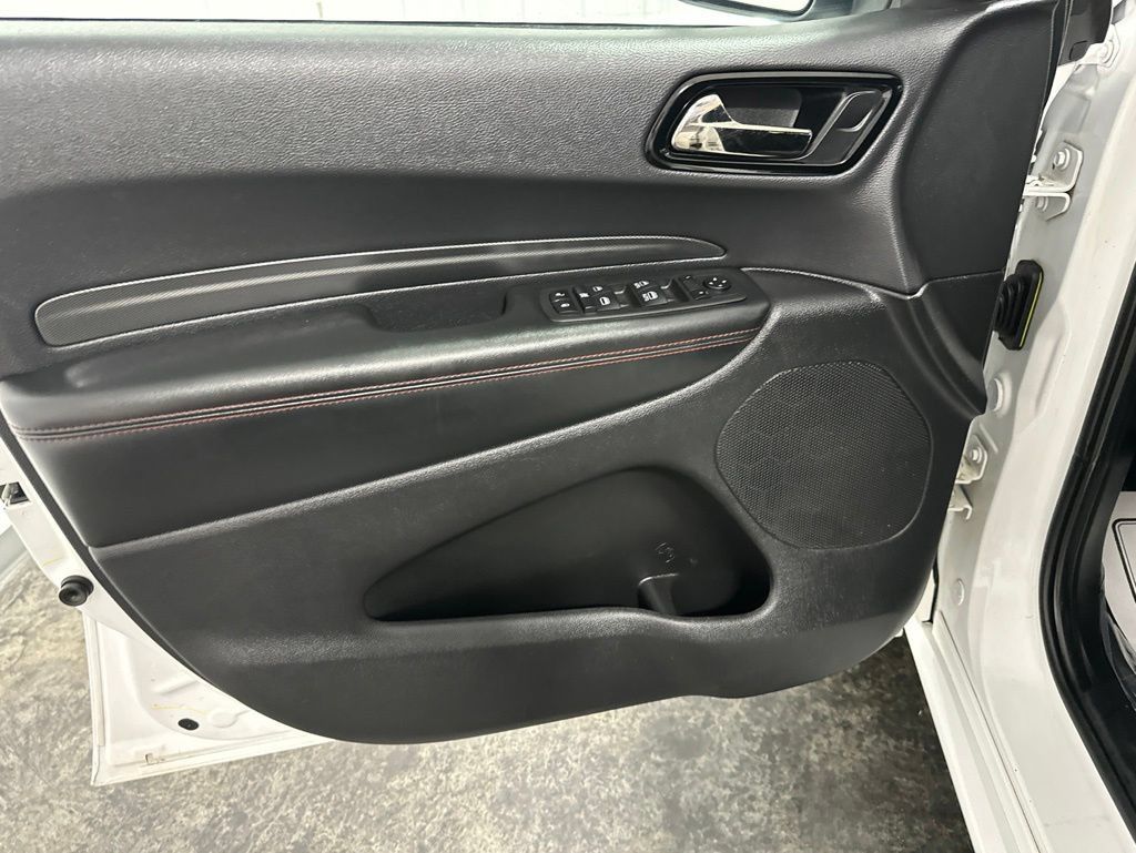 Used 2023 Dodge Durango GT w/ Blacktop Package AWD/4WD image 10