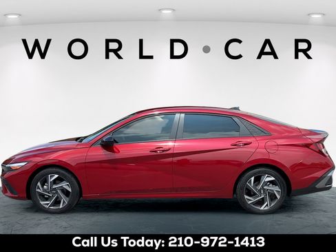 Used 2025 Hyundai Elantra Sport FWD image 6