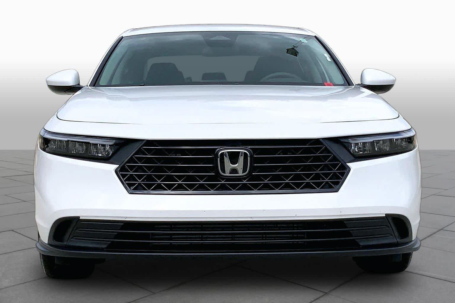 Certified 2025 Honda Accord LX image 4