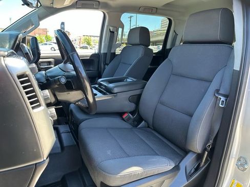 Used 2018 Chevrolet Silverado 1500 LT w/ All Star Edition AWD/4WD image 9