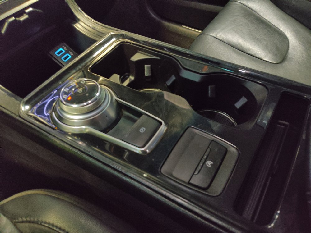Used 2019 Ford Edge Titanium FWD image 26