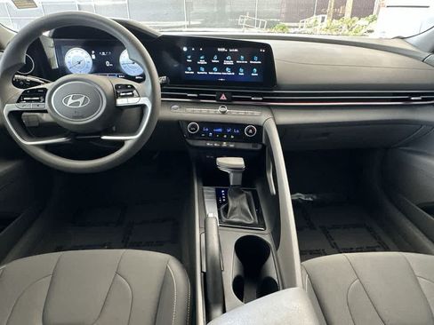 Used 2024 Hyundai Elantra SEL FWD image 24