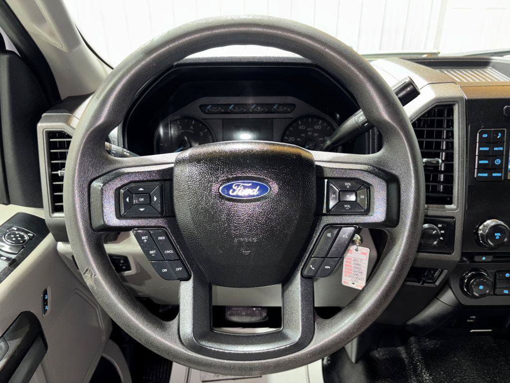 Used 2017 Ford F250 XL w/ Power Equipment Group AWD/4WD image 18