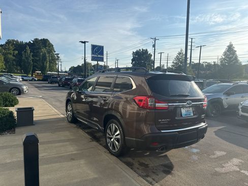Used 2019 Subaru Ascent Limited AWD/4WD image 5