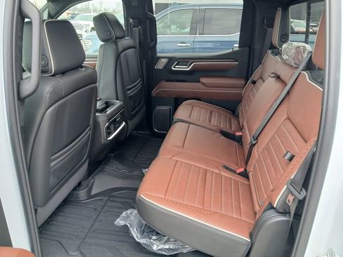 New 2026 GMC Sierra 1500 Denali Ultimate w/ LPO, Black Badging Package image 20