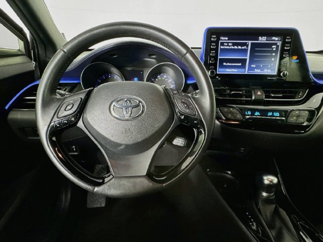Used 2020 Toyota C-HR XLE FWD image 10