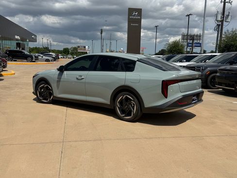 Used 2025 Kia K4 EX FWD image 3
