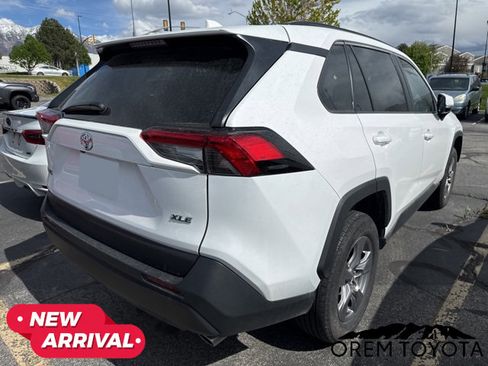 Used 2024 Toyota RAV4 XLE image 17