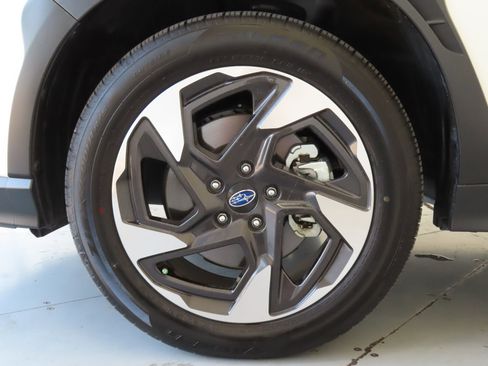 Certified 2025 Subaru Crosstrek 2.5i Limited w/ Crosstrek Mirror Package AWD/4WD image 27
