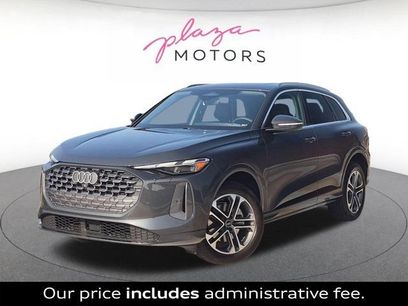 Used 2025 Audi Q5 Premium w/ Convenience Package