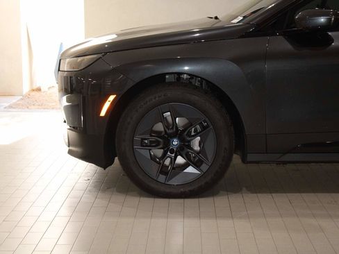 Certified 2025 BMW iX xDrive50 image 4