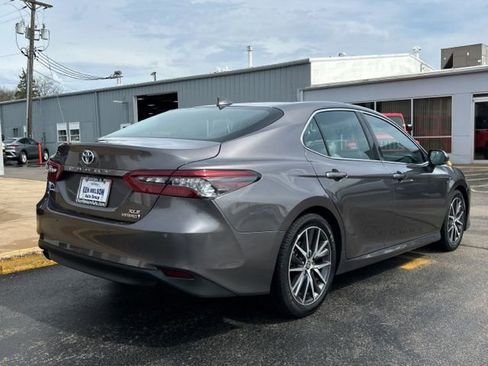 Used 2023 Toyota Camry XLE w/ Navigation Package image 13