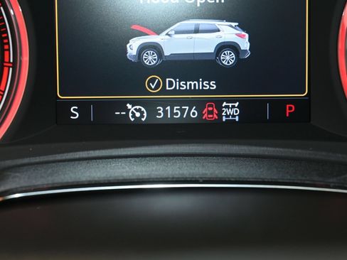 Used 2023 Chevrolet TrailBlazer RS w/ Sun and Liftgate Package AWD/4WD image 25