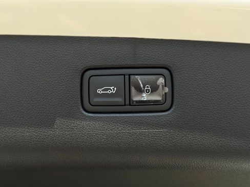 New 2026 Genesis GV70 2.5T Advanced image 17