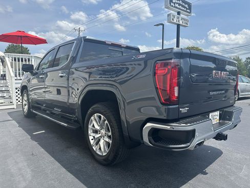 Used 2021 GMC Sierra 1500 SLT w/ SLT Premium Plus Package AWD/4WD image 5