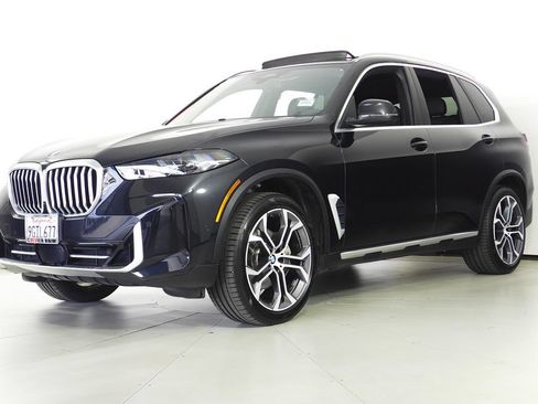 Used 2024 BMW X5 sDrive40i w/ Parking Assistance Package RWD image 2