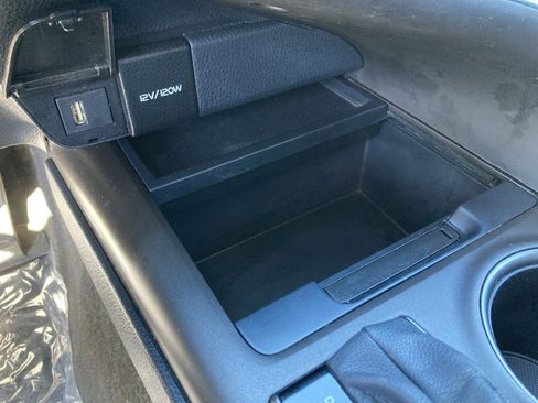 Used 2023 Toyota Camry SE image 25