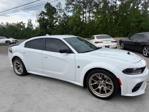 Used 2023 Dodge Charger Scat Pack RWD image 4