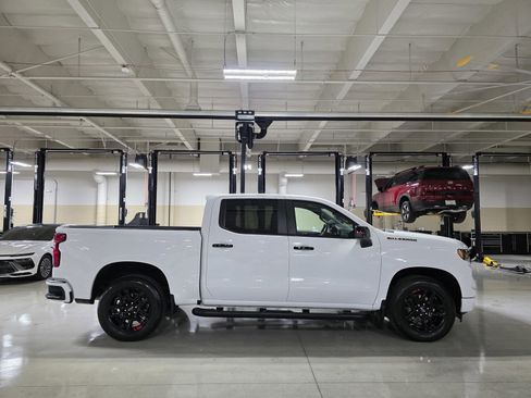 Used 2023 Chevrolet Silverado 1500 RST w/ Redline Edition image 8