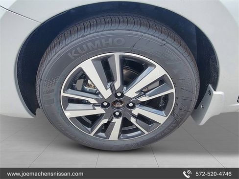 New 2025 Nissan Versa SV image 10