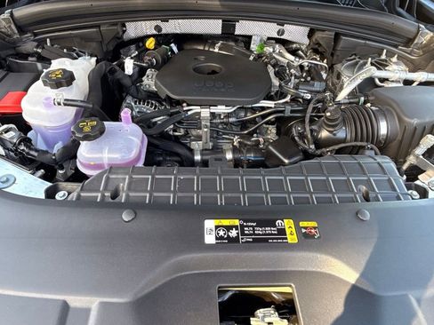 New 2026 Jeep Grand Cherokee L Limited RWD image 32