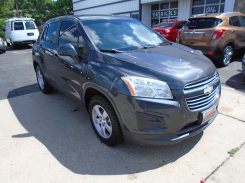 Used 2016 Chevrolet Trax LS AWD/4WD image 8
