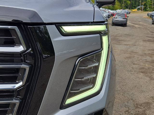 Used 2025 GMC Yukon AT4 w/ AT4 Premium Package AWD/4WD image 29