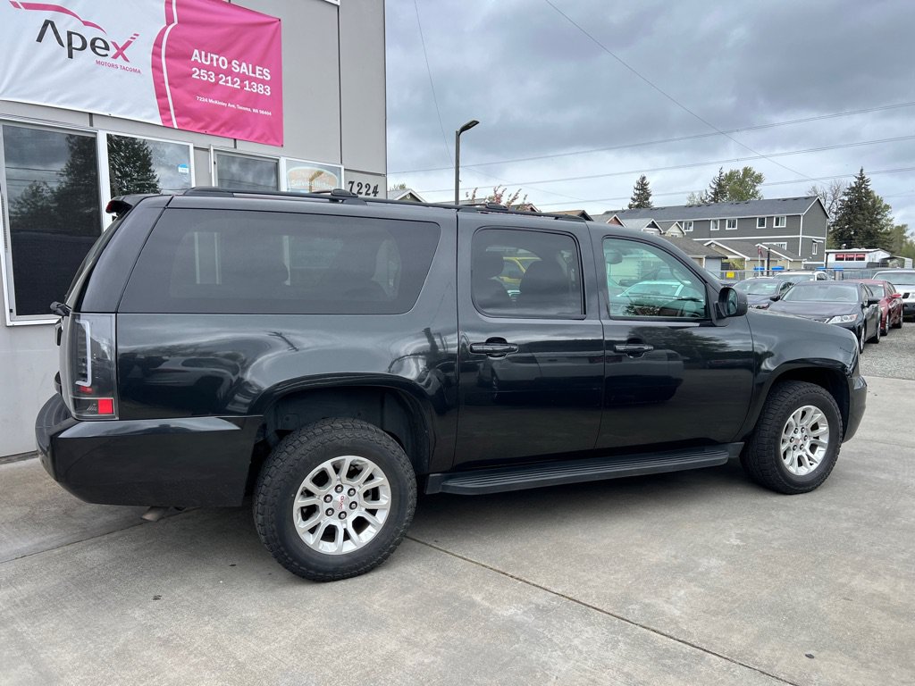 Used 2012 GMC Yukon XL SLT w/ SLT-2 Equipment Package AWD/4WD image 8