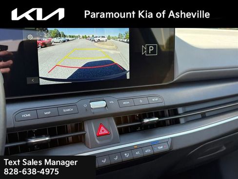 New 2025 Kia K4 LXS image 9