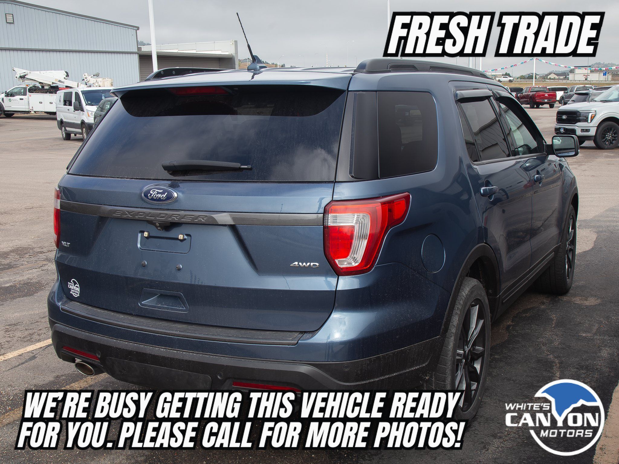 Used 2019 Ford Explorer XLT w/ Equipment Group 202A AWD/4WD image 4