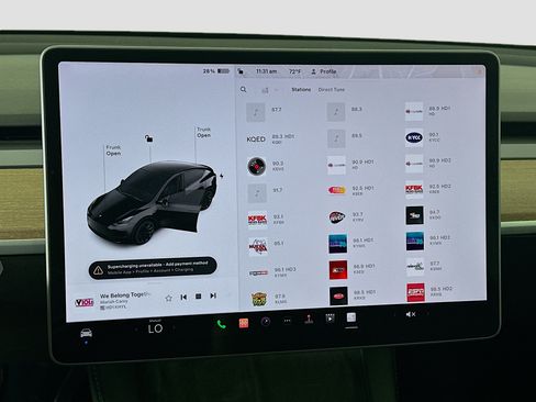 Used 2022 Tesla Model Y Long Range AWD/4WD image 19
