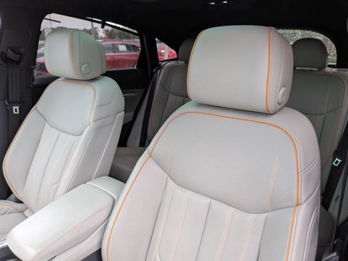 Used 2024 Audi Q8 e-tron Prestige w/ Prestige Package AWD/4WD image 15
